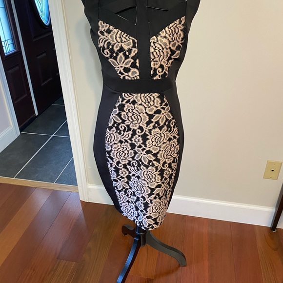 Jax Dresses & Skirts - Jax midi length dress Sz 4